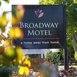 Broadway Motel
