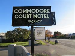 Commodore Court Motel