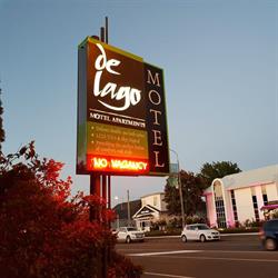 De Lago Motel, Apartments