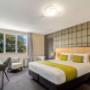 Spacious guest room