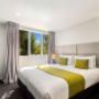 Spacious guest room