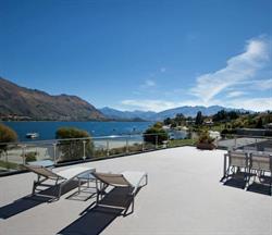 Lakeside Apartments