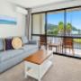 Guest room with sitting area