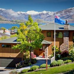 Wanaka Springs Lodge Luxury B&b Accomodation