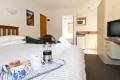 King Spa Bath Studio