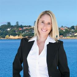 Nikki Duke - Harcourts Real Estate