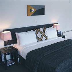 Airport Palms Motel