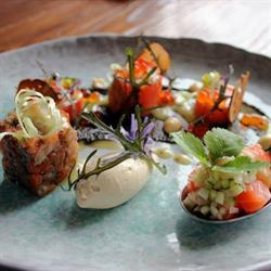 Chikos Restaurant & Cafe