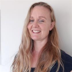 Louise Bennett Dietitian