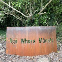 Ng? Whare M?natu