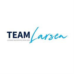 Scott Larsen & Fiona Ryan - Real Estate Sales Team; Harcourts
