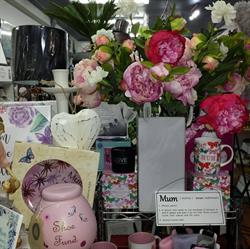 Simply Gifts- Gifts and Souvenirs