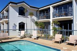 Delorenzo's Studio Apartments
