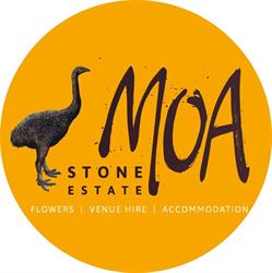 Moa Stone Estate - Raglan flower farm, venue & accommodation