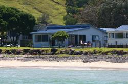 Oakura Beach Escape