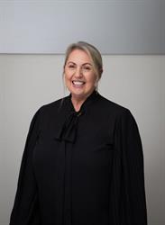 Diana Cussen - Barfoot & Thompson