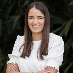 Jessica Stebbings - Chartered Accountant
