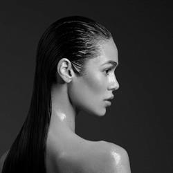 L'amour Hair Specialist