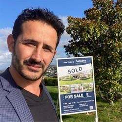Lorenzo Scartozzi Real Estate - NZ Sotheby's International ( Tamahere, Waipa, Waikato)