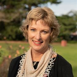 Fiona Marshall - McDowell Real Estate Residential Salesperson